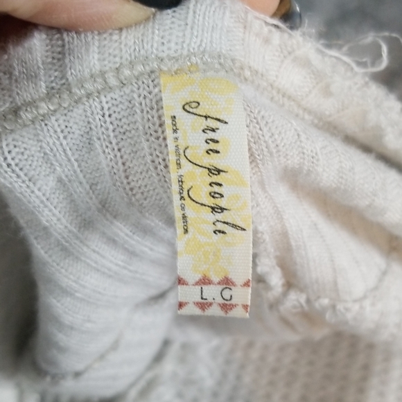 Free People oversized drippy distressed thermal - Picture 7 of 7